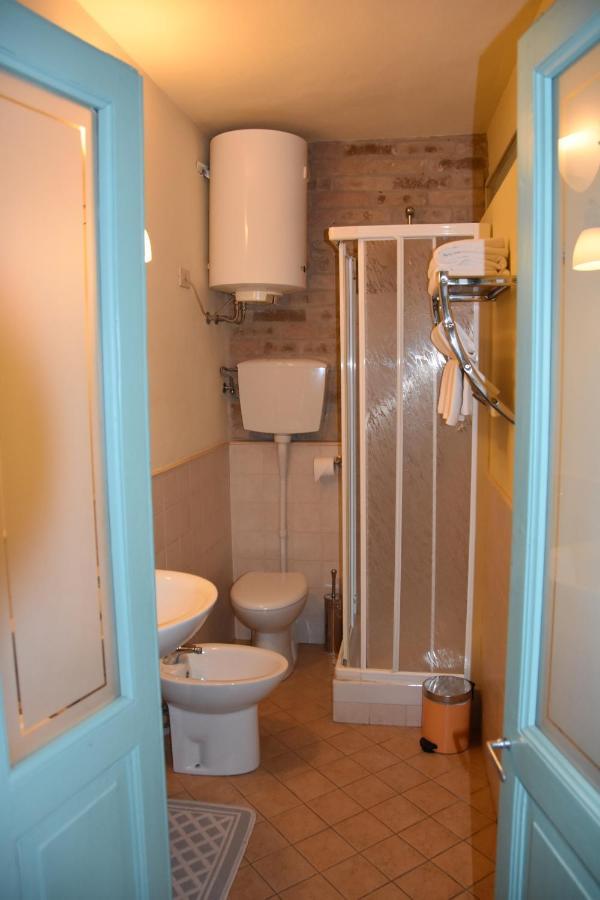פארמה B&B Al Ducale And Apartments מראה חיצוני תמונה